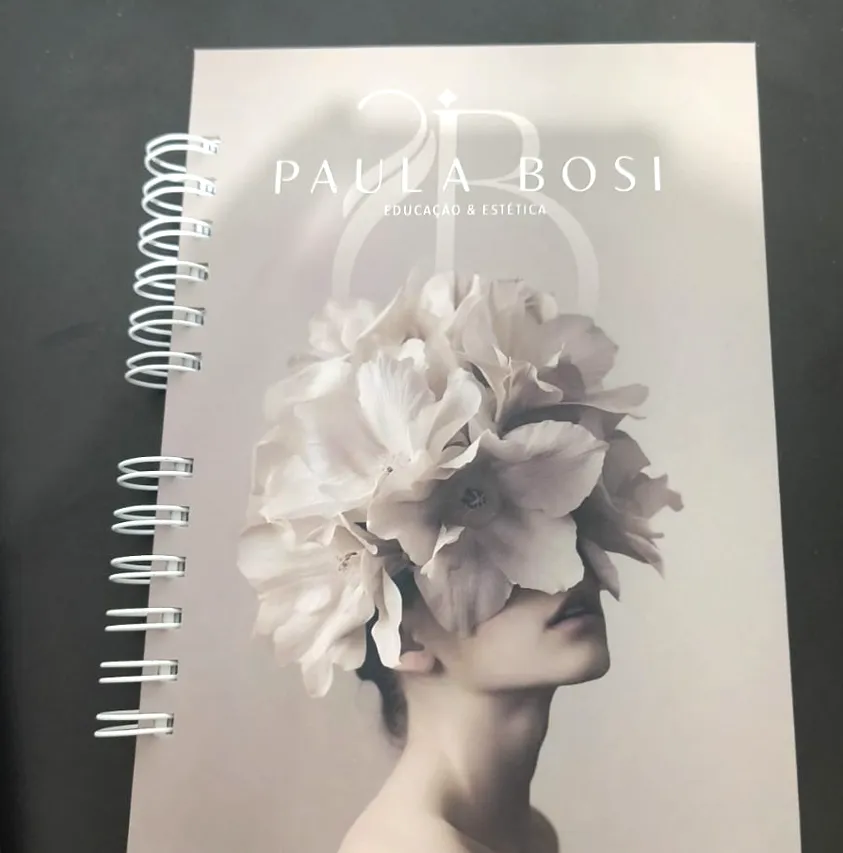 Caderno A5 - Miolo Preto e Branco